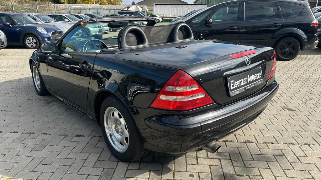 Mercedes-Benz SLK 200