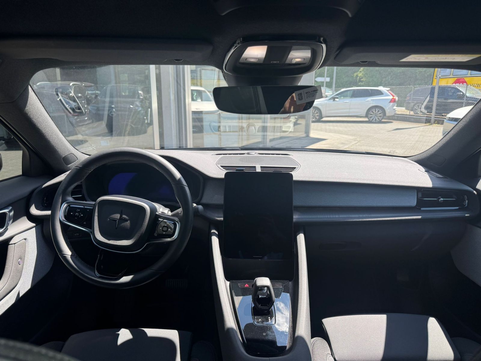 Fahrzeugabbildung Polestar 2 Long Range SM PANO+LED+SHZ+H&K+ACC+360°+WP+19"