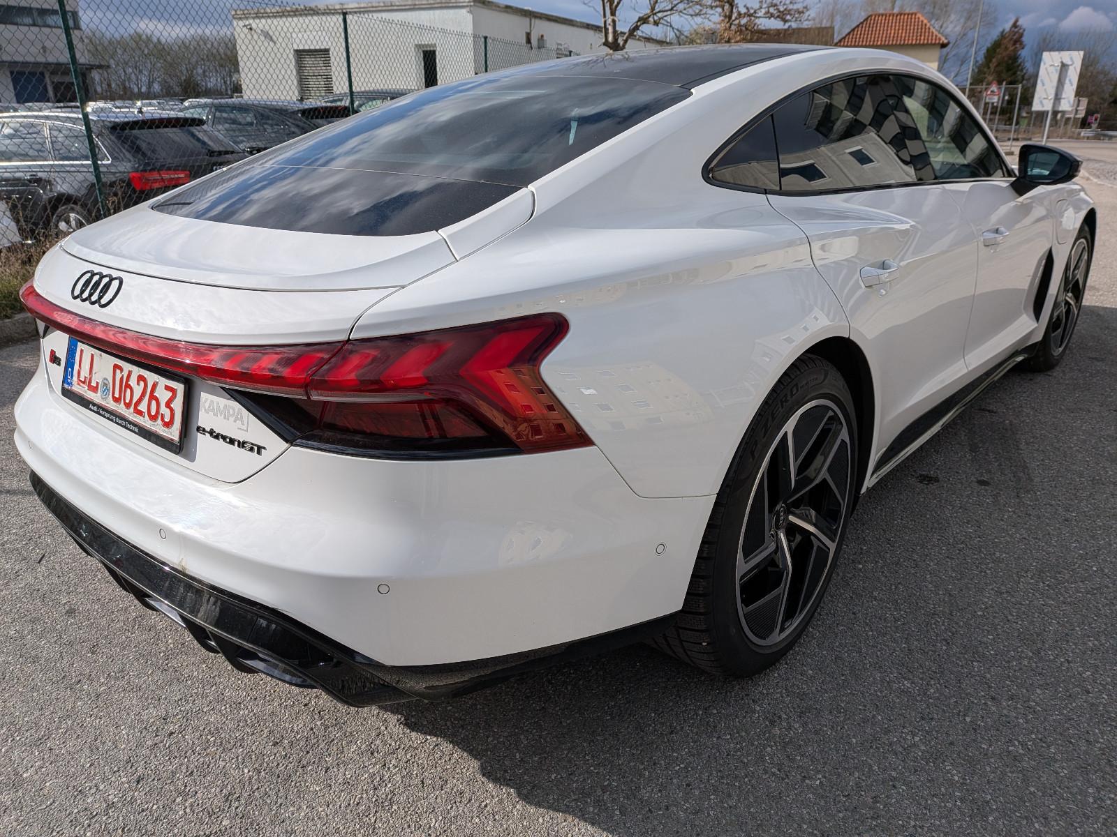 Audi e-tron GT RS Vollausstattung Audi Exclusic !