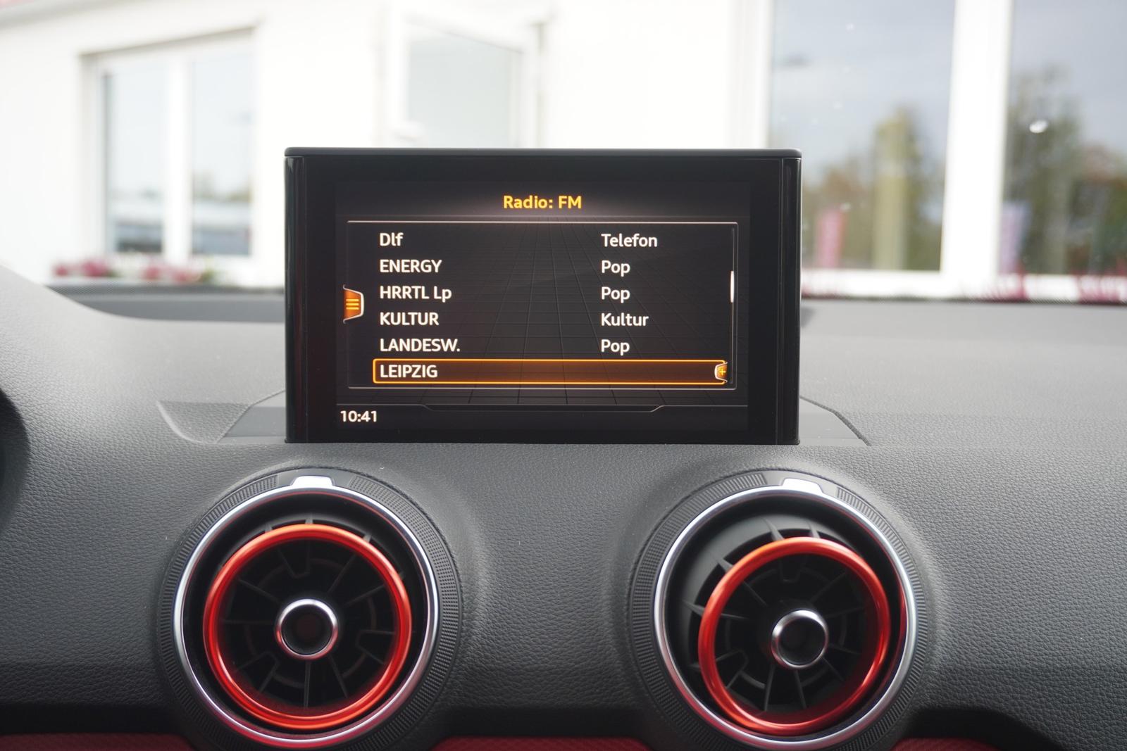 Audi Q2 1.0 TFSI Sport LED Navi Tempomat Sitzheizung