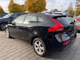 Volvo V40 D2 Kinetic Navi Digitales Cockpit Soundsyste - schwarze Volvo V40