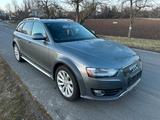 Audi A4 Allroad 2.0 Benziner S-line Automatik Pano - silberne Audi A4 Allroad