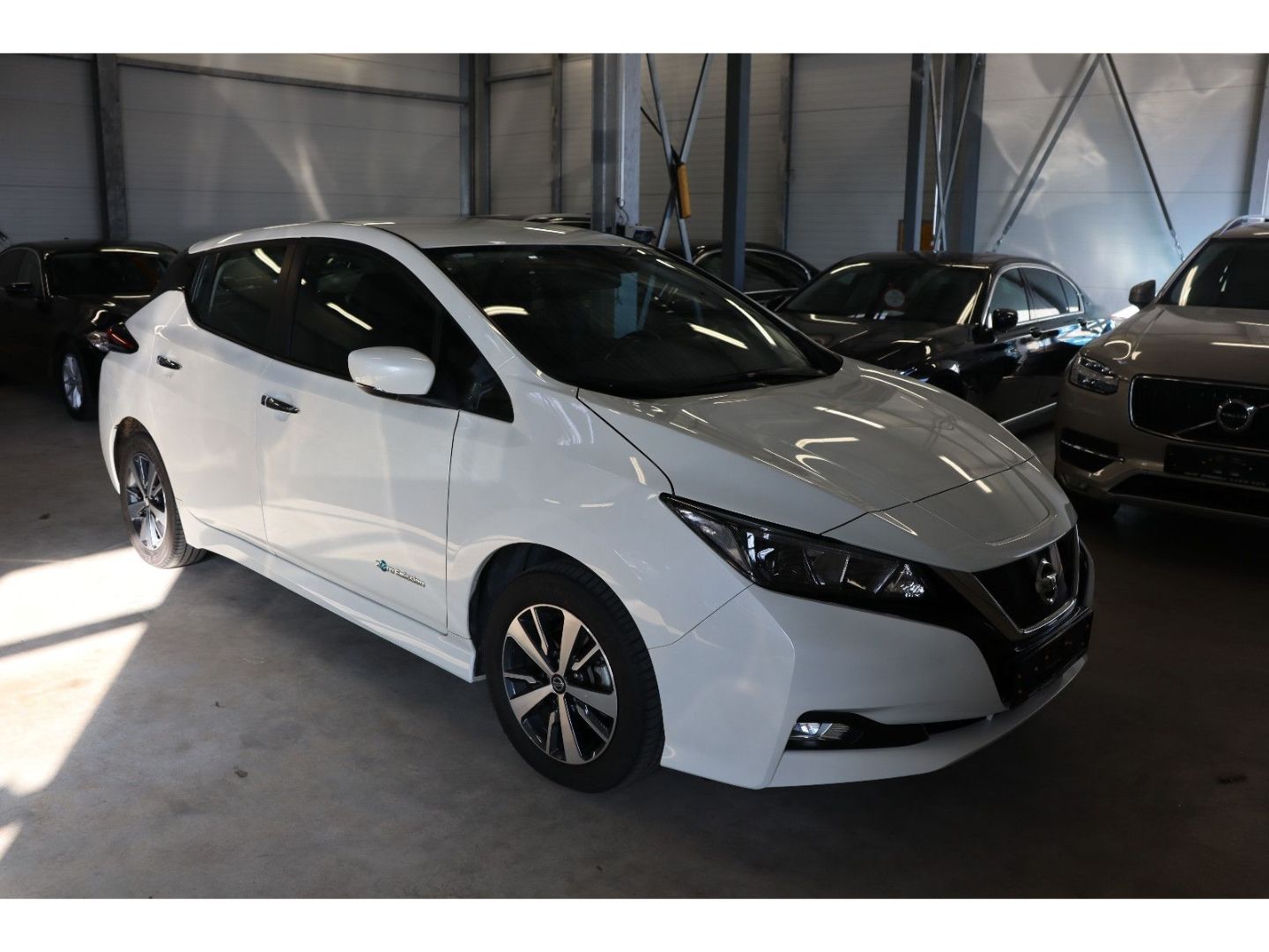 Fahrzeugabbildung Nissan Leaf 40 kWh Connect EV ACC Blis DAB Navi Kamera