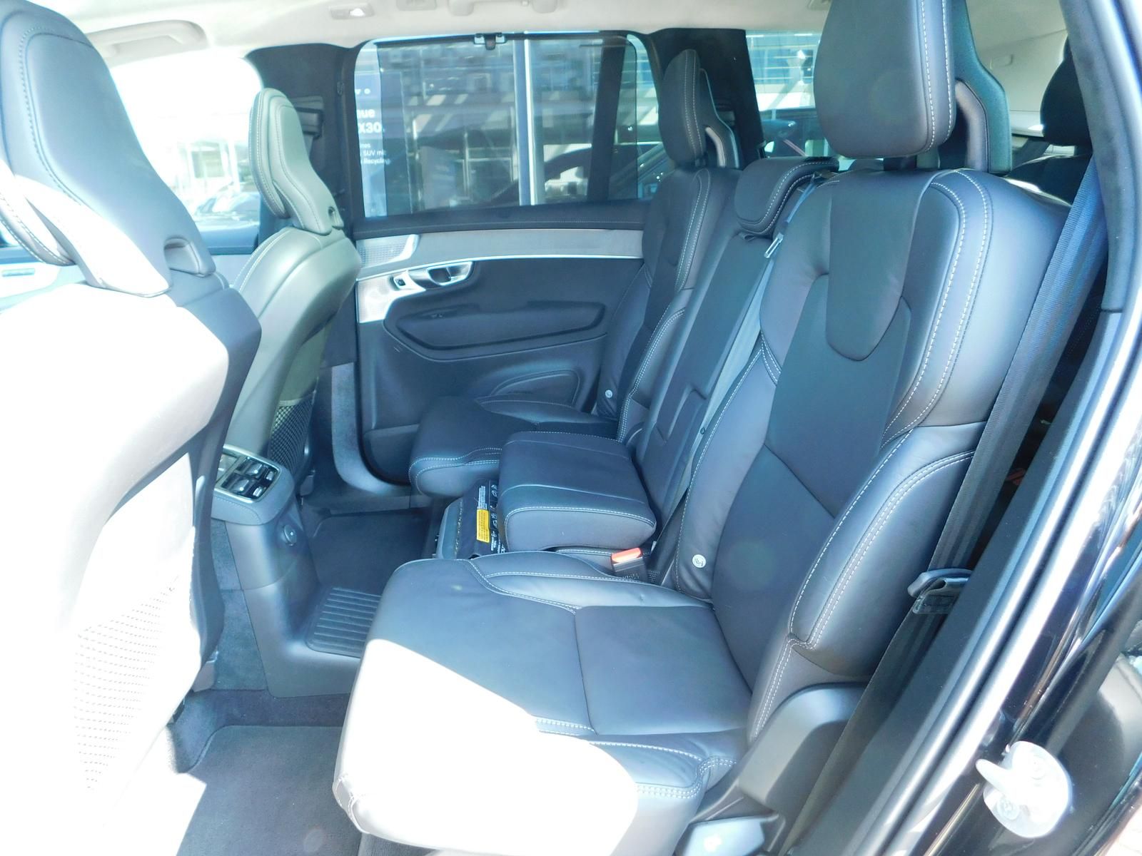 Fahrzeugabbildung Volvo XC90 T8 Ultra Dark