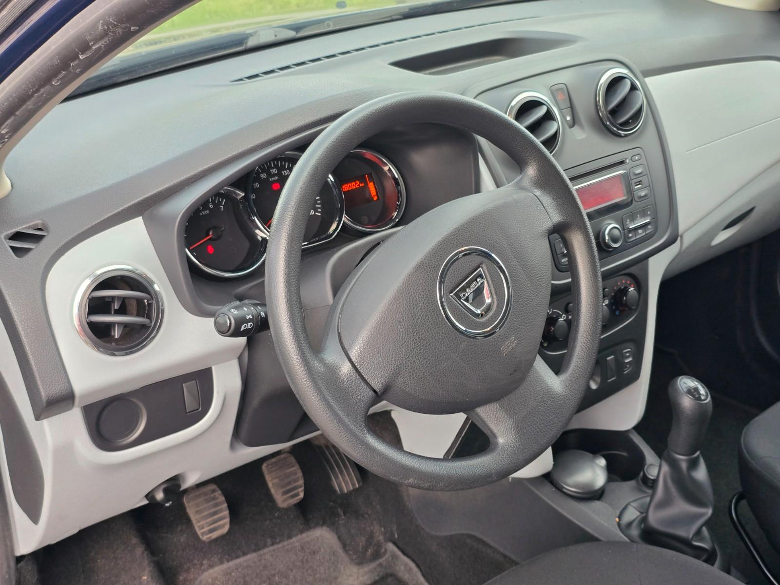 Dacia Logan 2013 — photo 17