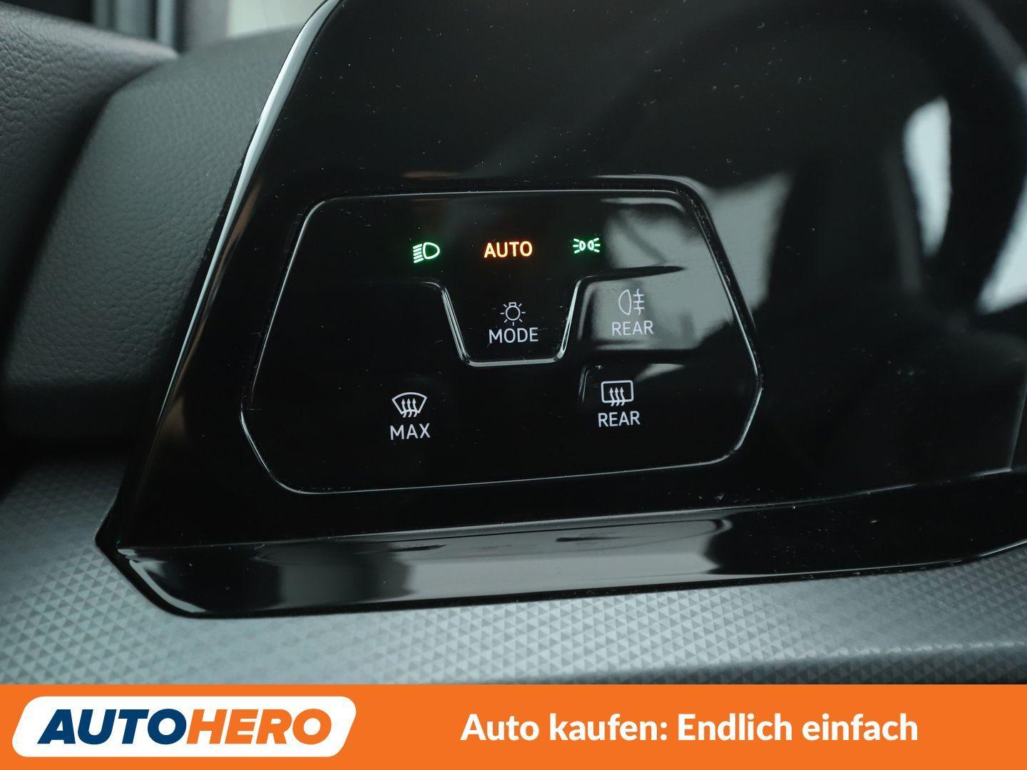 Volkswagen Golf VIII 1.5 TSI ACT Active*NAV*ACC*PDC*SHZ*BT*, миниатюра 25