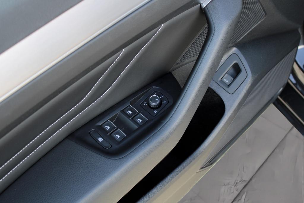 Volkswagen Passat Elegance 2.0TDI IQ LED NAVI RFK A, миниатюра 12