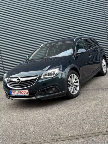 Opel Insignia A Country4X4 KEYLESS/EURO6/AHK/R.KAMERA