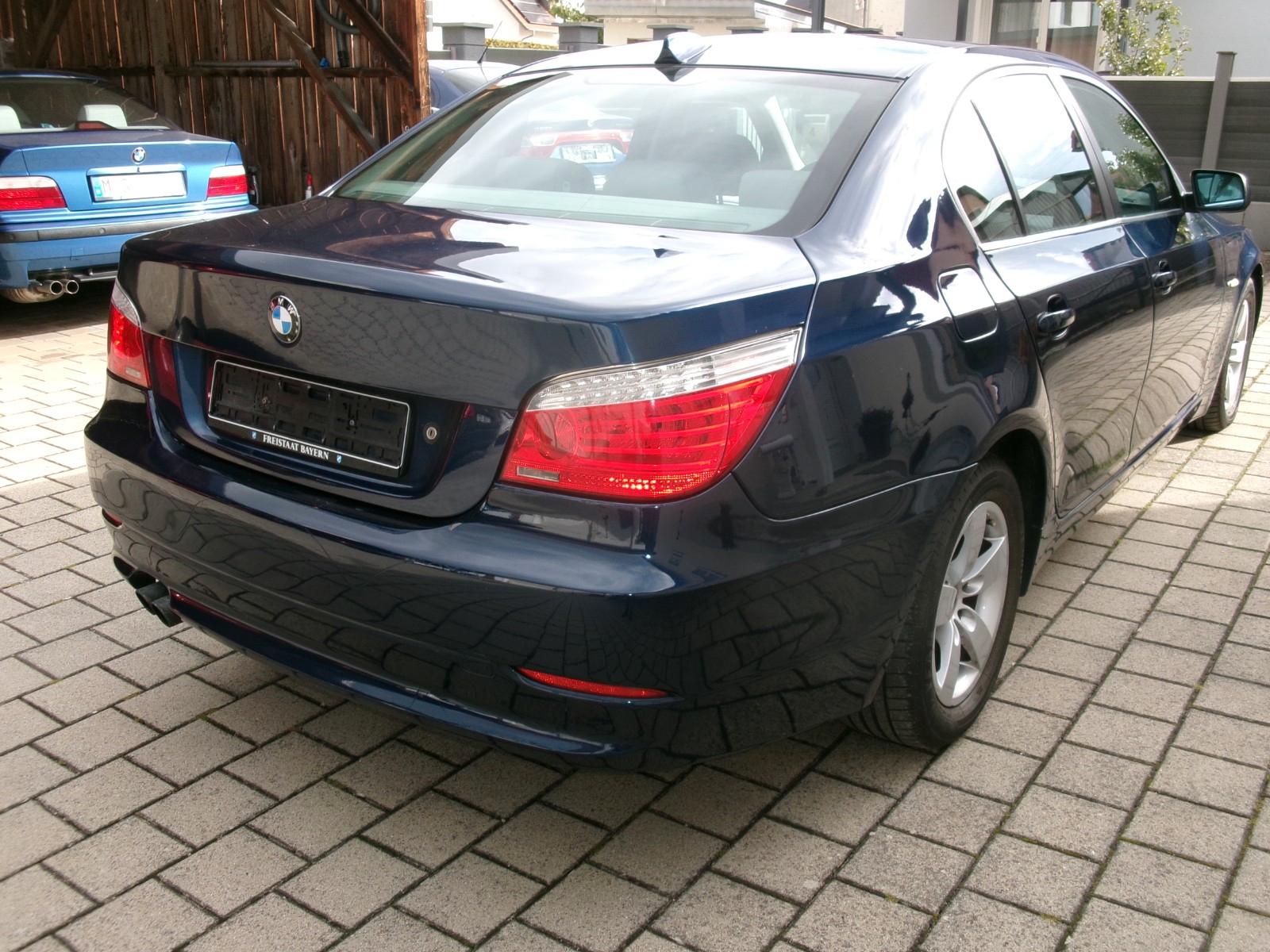 BMW 523 5 BERLINE 523 I / XENON | 190 ch | BVM | HAYON ÉLECTRIQUE | VOLANT EN CUIR