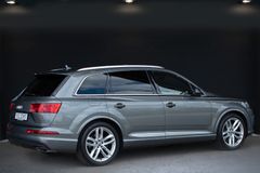 AUDI Q7 3.0 TDI quattro S-Line Sport Plus*PSD*AHK*7-S