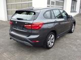 BMW X1 sDrive18i Sport Line Stepronic - mit Benzin-Antrieb: mit Android Auto, Geländewagen