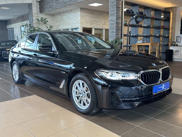 BMW 520 e Leder Memory Ambiente R.Cam Navi LED SHZ