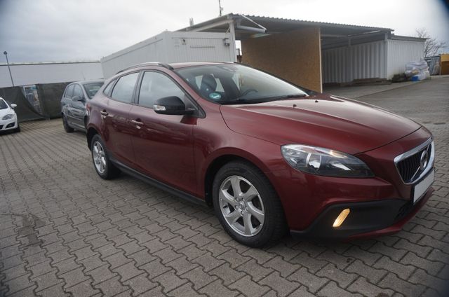 Volvo V40 CrossCountry*NAVi*PDC*KAM*VOLL-SCHECKHEFT*E6