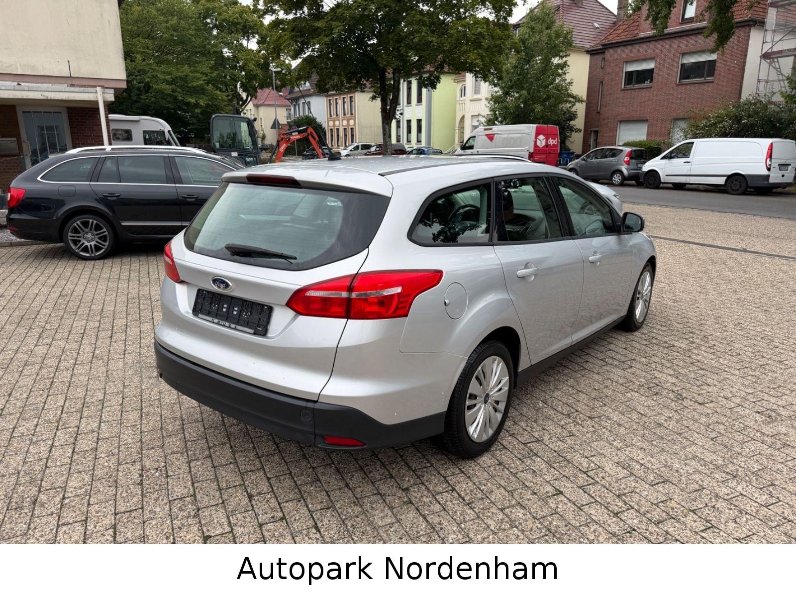 Ford Focus 2014 — photo 5