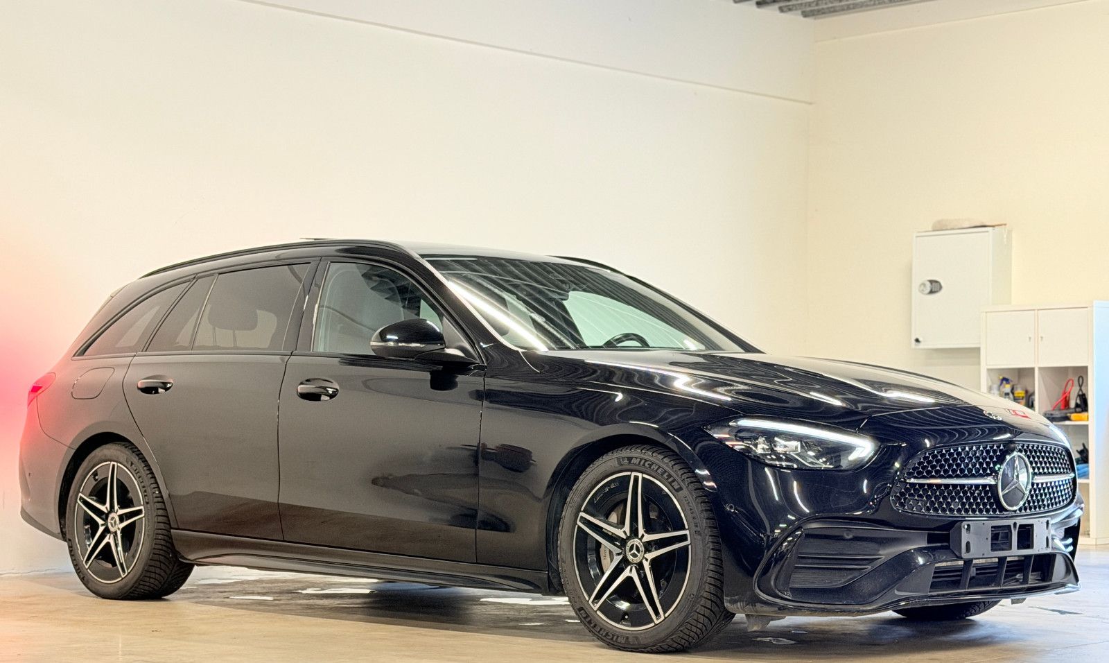 Mercedes-Benz C 200d AMG Line imagem 3