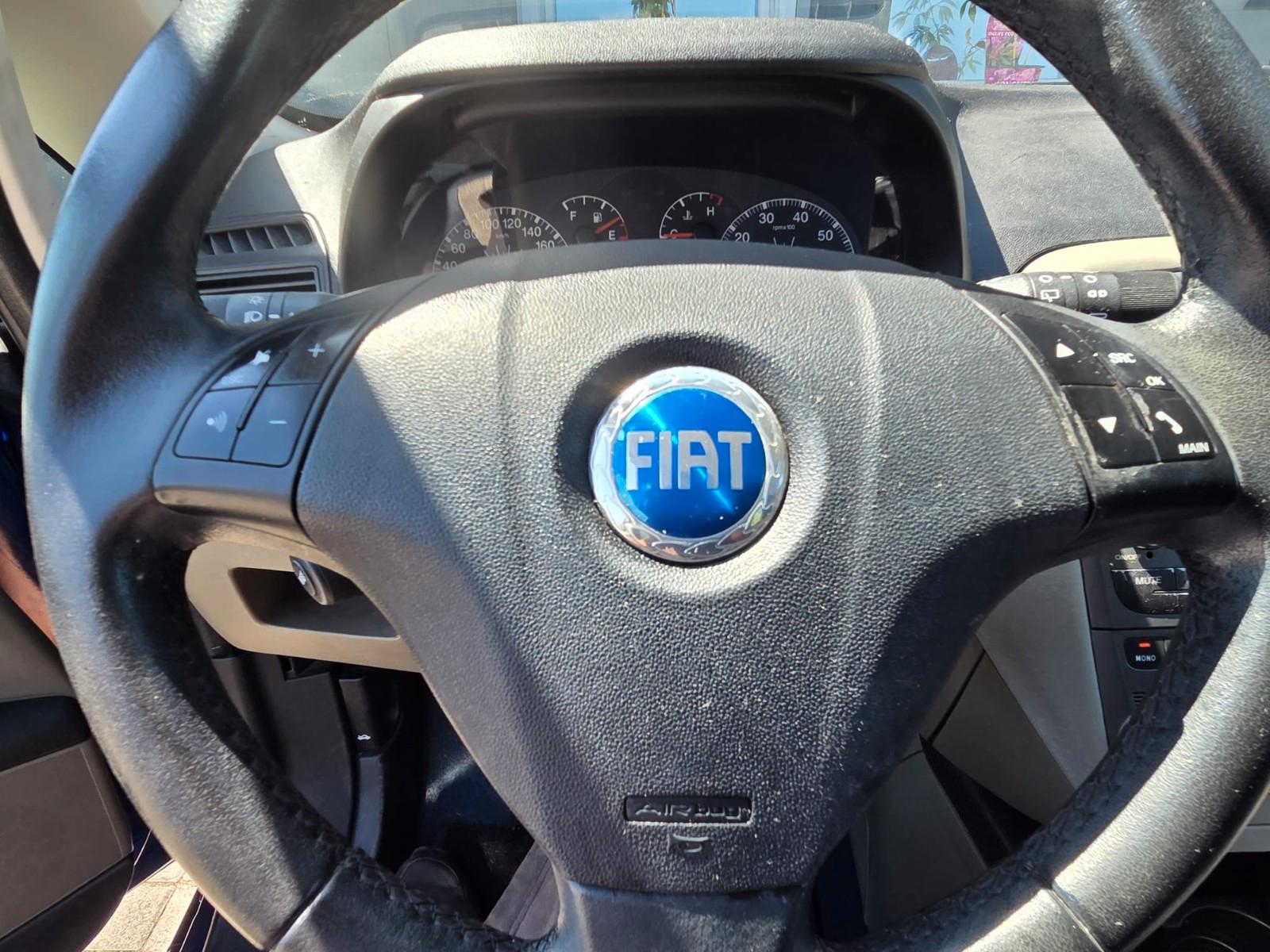 Fiat Grande Punto 1.4 16V Emotion/KLIMAATM/6-GANG