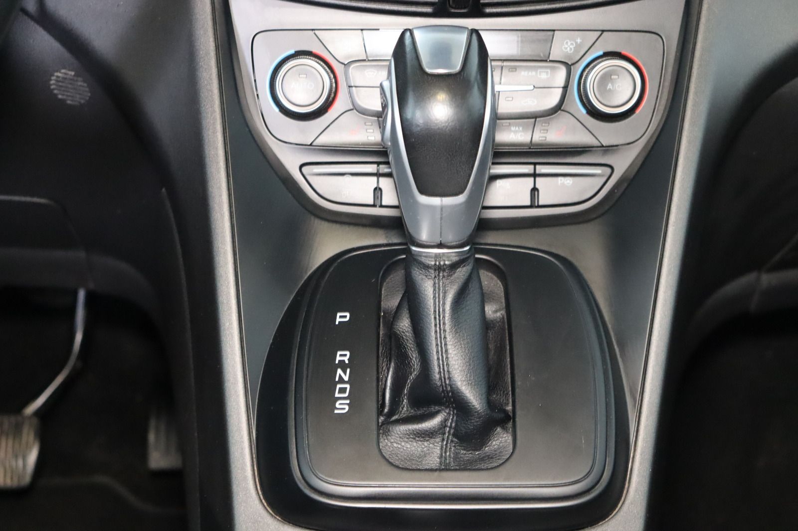 Fahrzeugabbildung Ford C-Max * 1. Hand * HU/AU bis 09.27