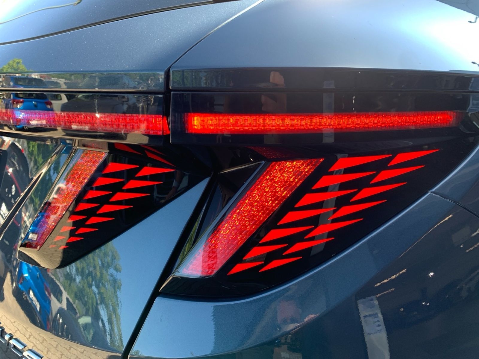 Fahrzeugabbildung Hyundai TUCSON 1.6 T-GDI Trend Plug-In Hybrid 4WD el.HK