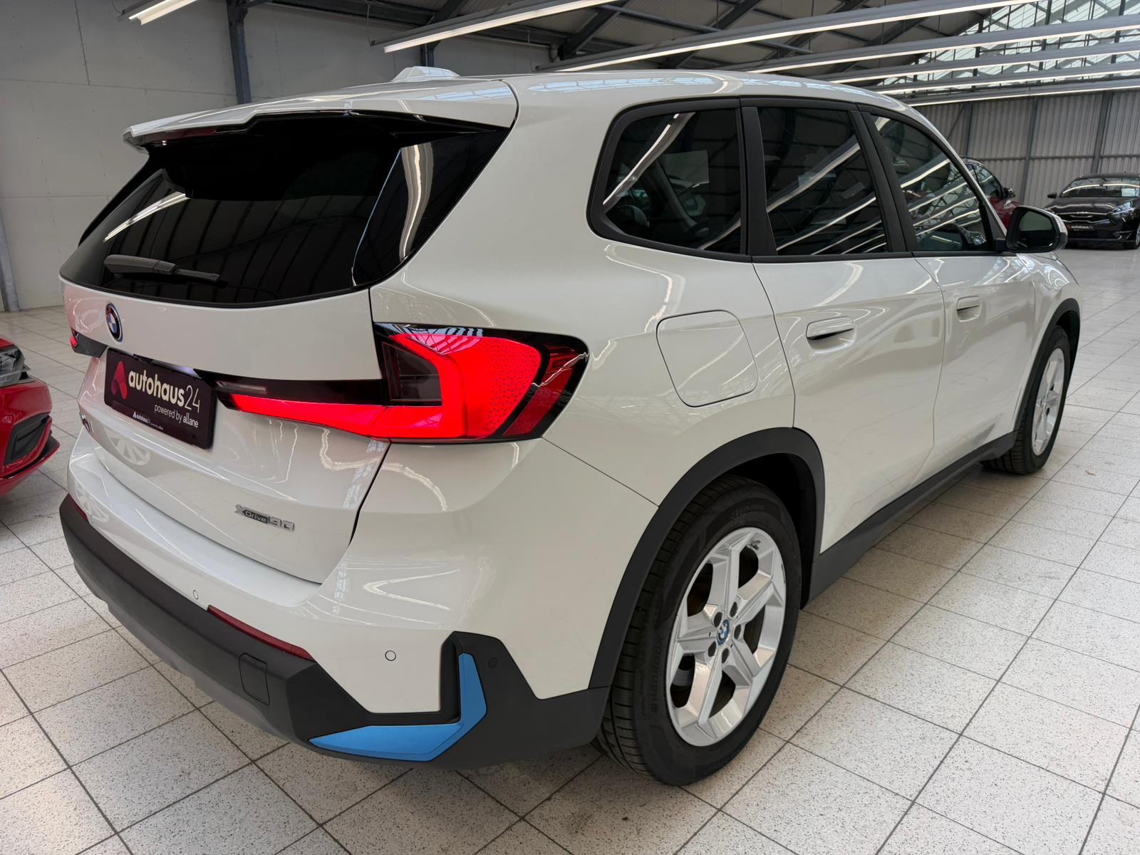 BMW iX1 xDrive30 HUD AHK LED PDC+, миниатюра 5