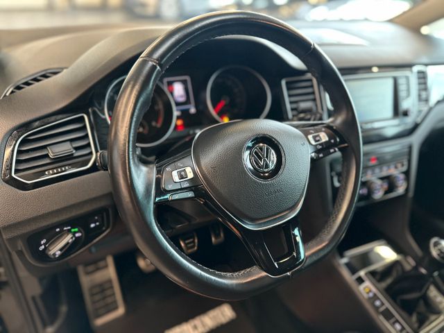Volkswagen Golf *1-Hand*ACC*2-ZONEN*NAV*SitzHZ*