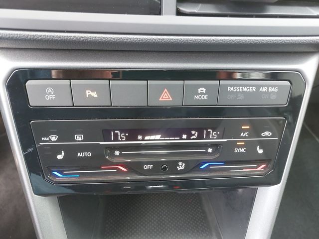 T-Cross 1.0 TSI Active *LED*AHK*NAVI*SHZ*PDC*DIG