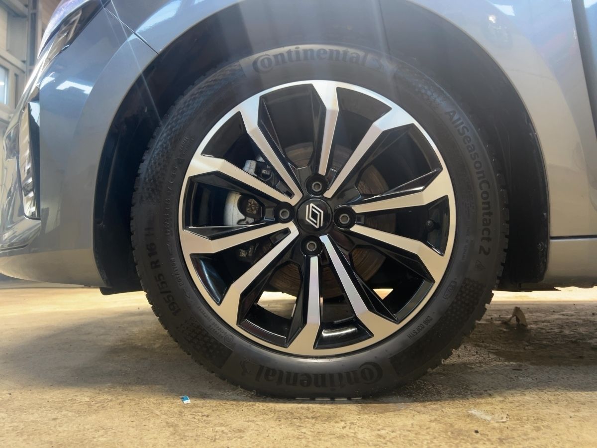 Renault Clio - Bild 15
