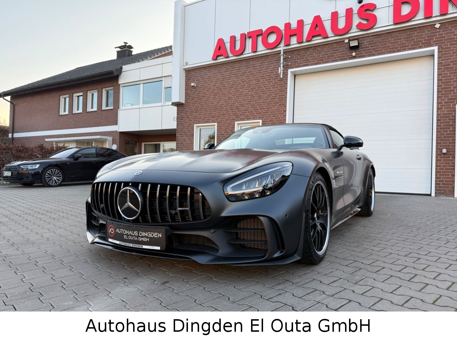 MERCEDES-BENZ AMG GT R Roadster 1 of 750/Track Package/Carbon