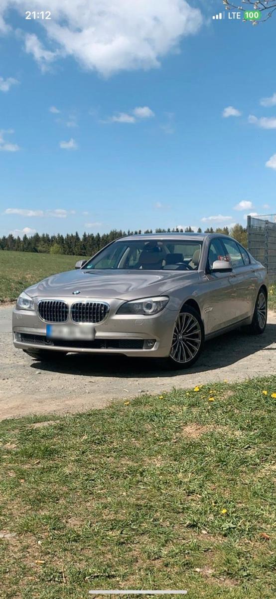 BMW 740