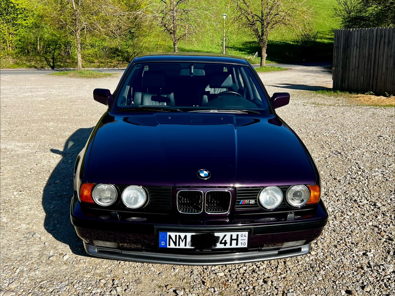 BMW M5 3.8 E34 Daytona-Violett