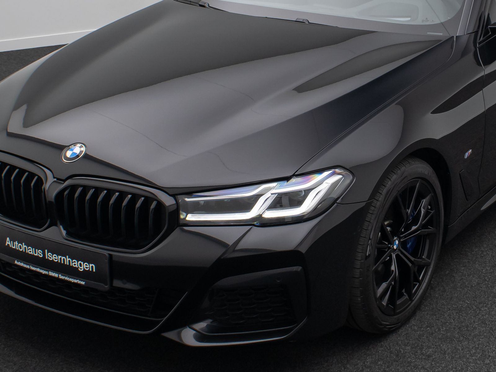 Fahrzeugabbildung BMW 540d xD M Sport DAB HUD HiFi Laser AHK Panorama