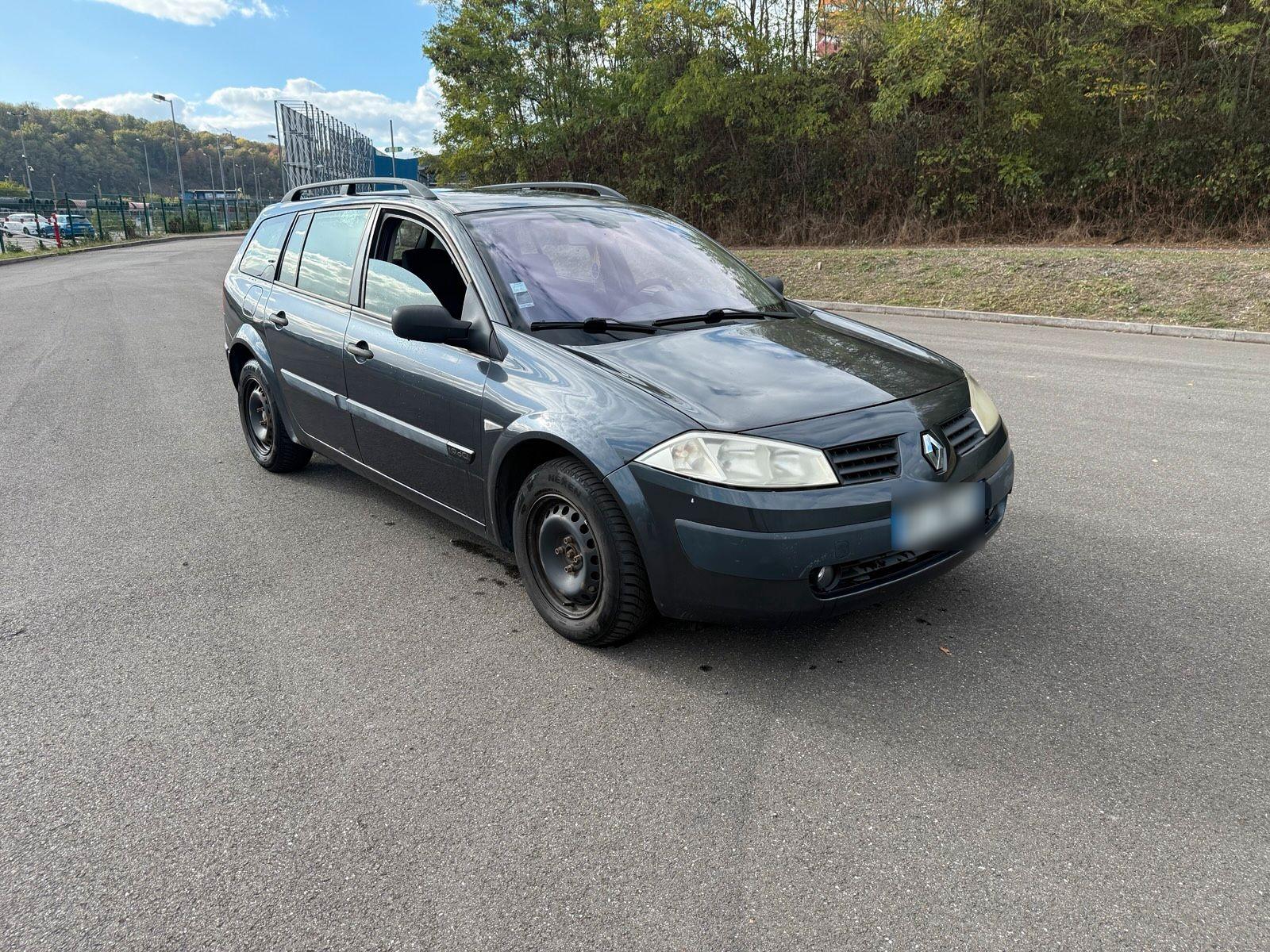 Renault Megane 2006 — вигляд ззаду