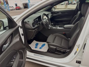Opel Insignia - 8