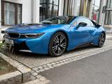 BMW i8 Protonic Blue - BMW i8 aus 2014