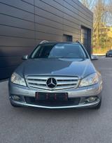 Mercedes-Benz C 320 CDI 4MATIC T AVANTGARDE Autom. Avantgarde - Mercedes-Benz C 320: Cdi Avantgarde