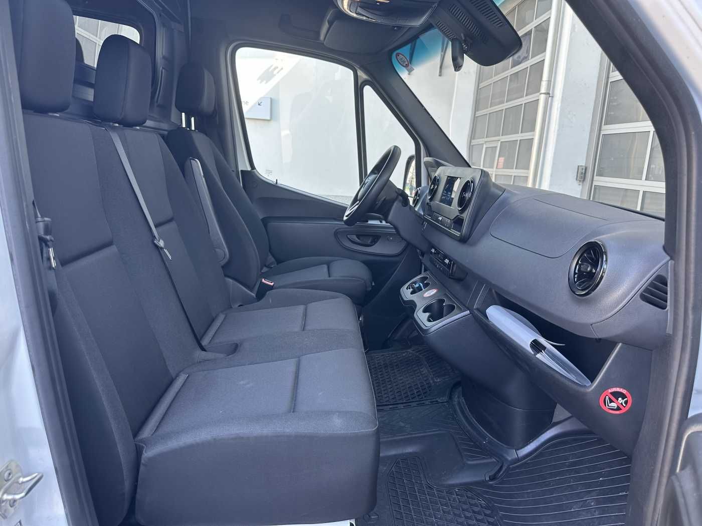 Fahrzeugabbildung Mercedes-Benz Sprinter 317 CDI 4325 9G Klima Kamera Schwing