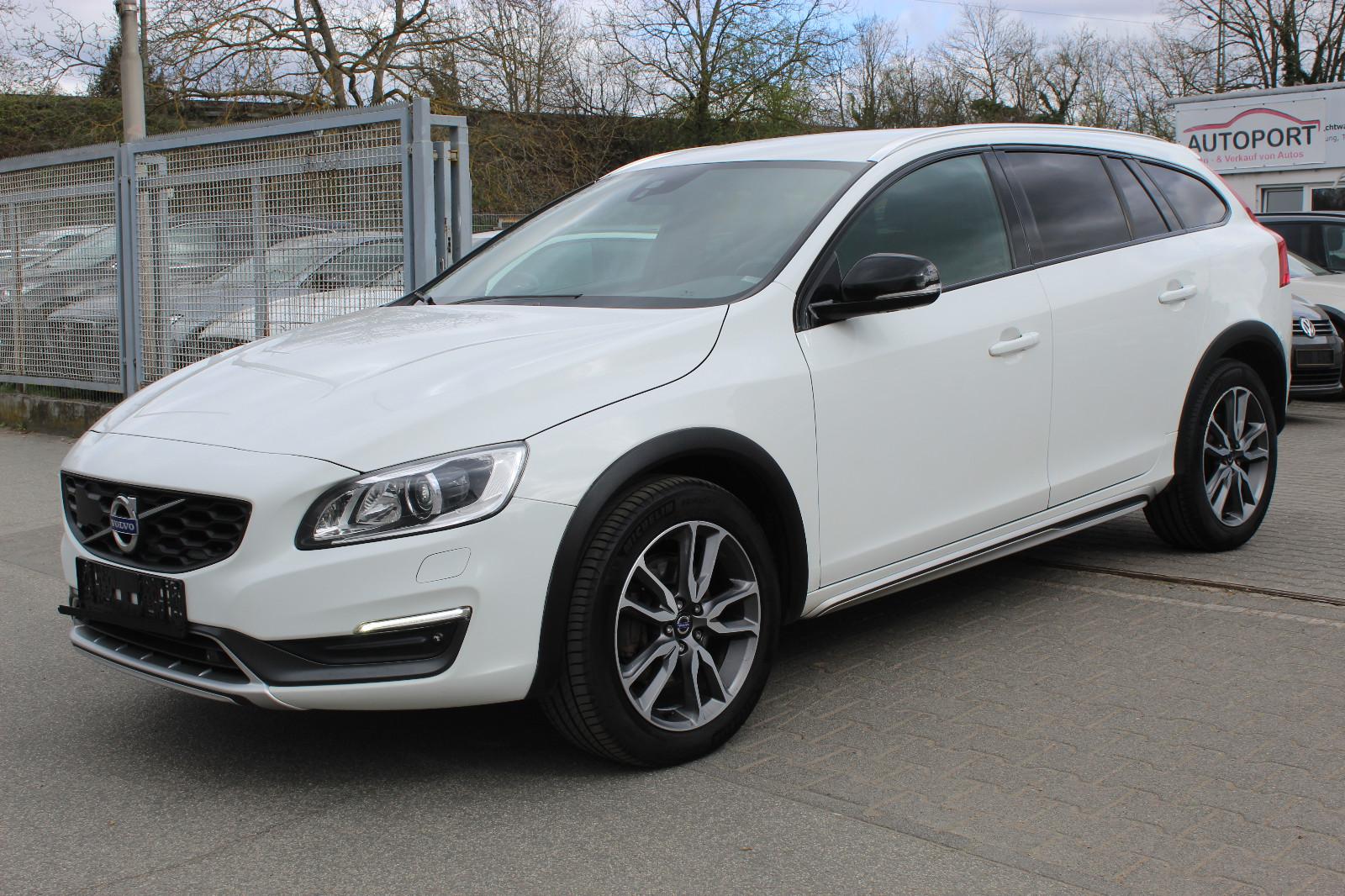 Volvo V60 Cross Country D4 Geartronic Summum