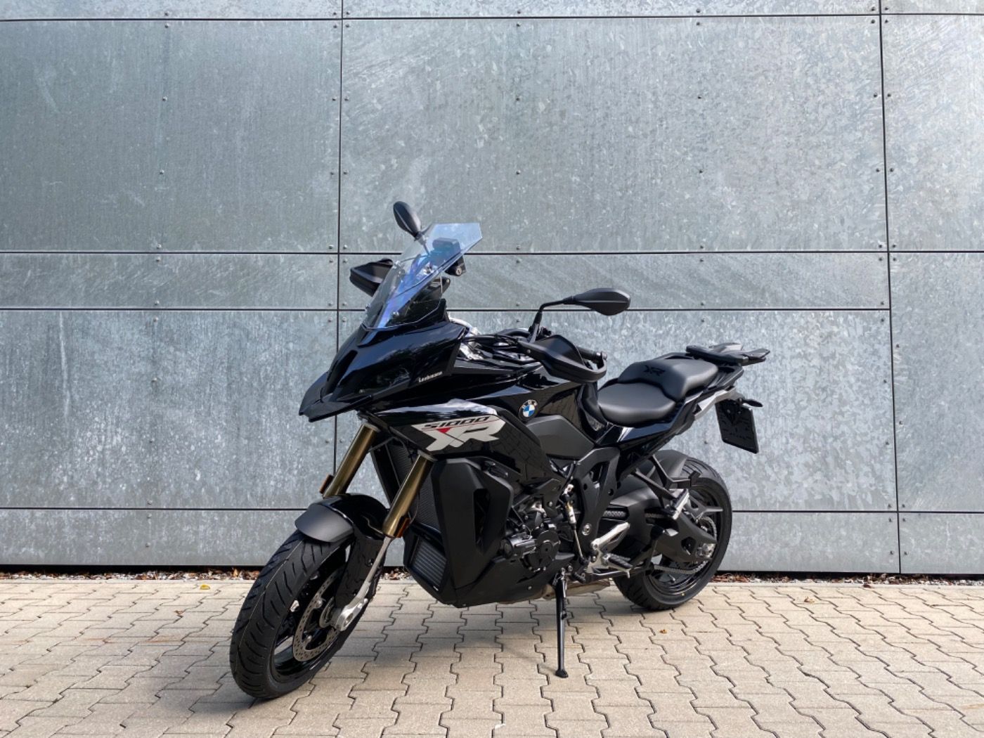 Fahrzeugabbildung BMW S 1000 XR Modell 2024 Touren- und Dynamik Paket