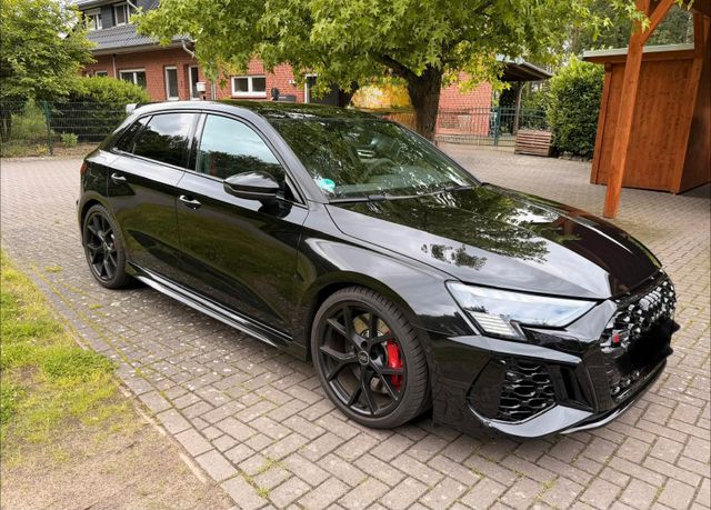 AUDI RS3 2.5 TFSI S tronic quattro Sportback -