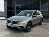 Volkswagen Tiguan Comfortline 1.5 TSI DSG AHK Navi Rückfahr - Volkswagen Tiguan: 5n