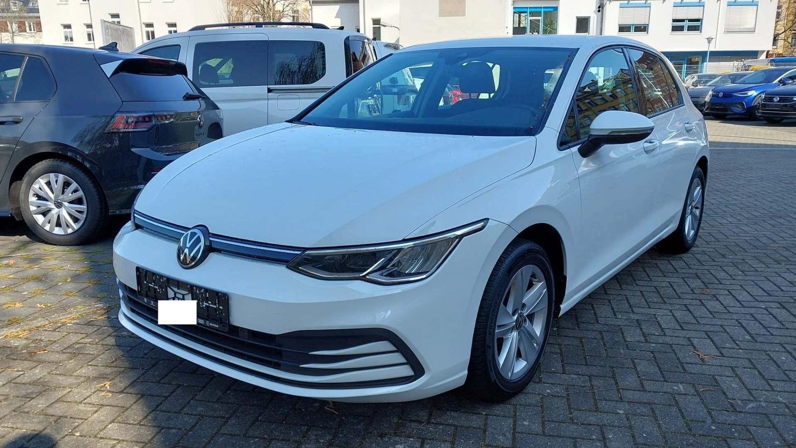 Volkswagen Golf 1.5 eTSI ''LIFE'' DSG NAV LED RFK LM STHZ P