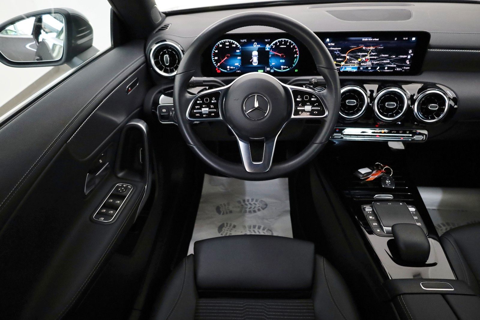 Fahrzeugabbildung Mercedes-Benz CLA 250e Coupé T.Leder,Navi,LED,SH,Park Paket