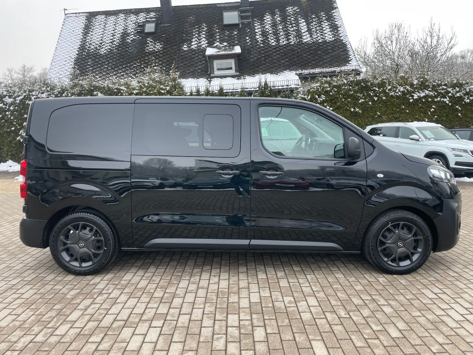 OPEL Vivaro, 2023, Diesel, 120 PS