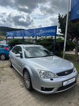 Ford Mondeo Lim. ST 220 - Ford Mondeo: St220