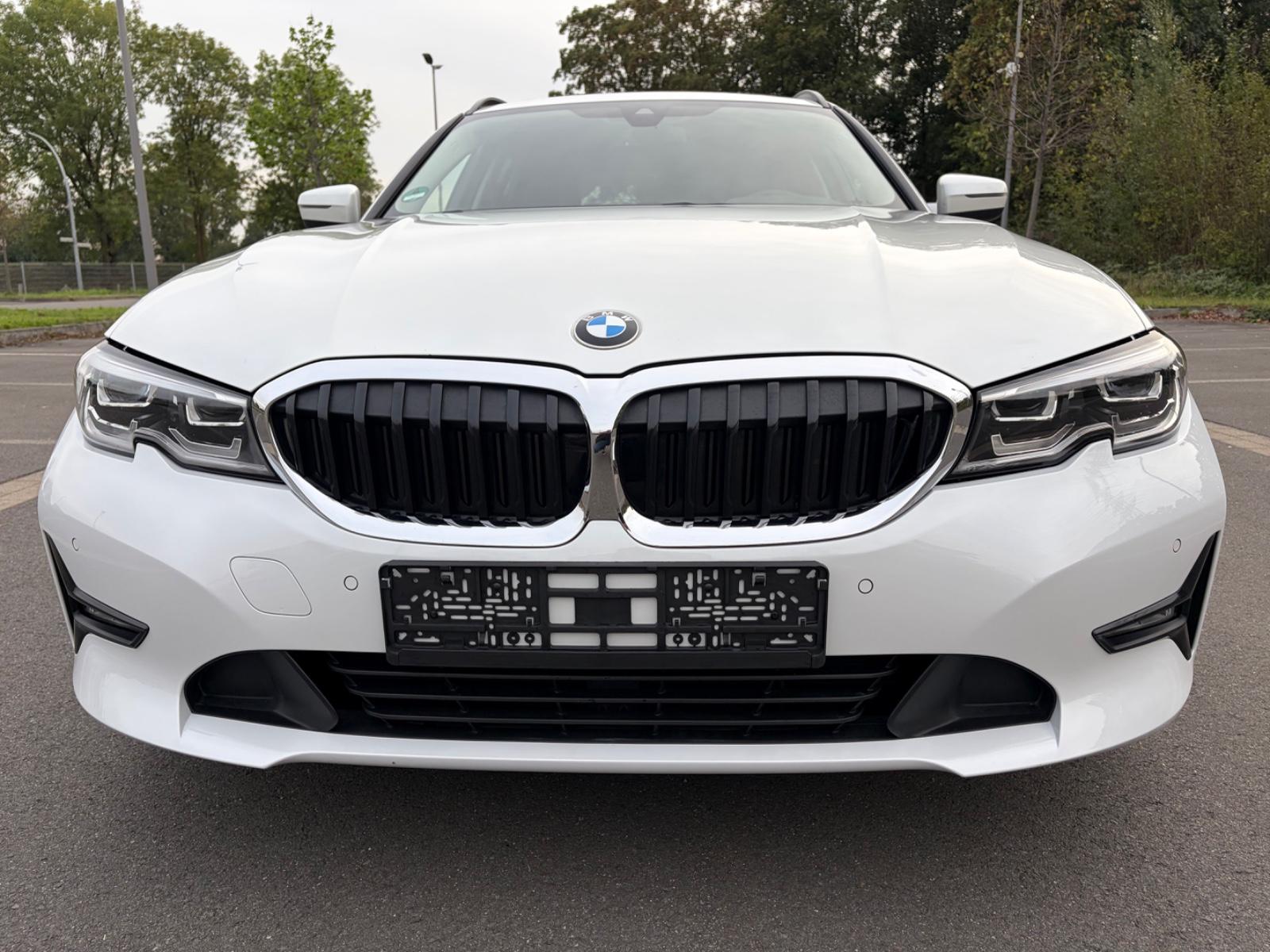 BMW 318d Touring*LED*PANORAMA*NAVI*KLIMA*EURO 6d*PDC