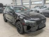 Volvo XC 60 B5 AWD Black Edition H&K MEMORY AHK - Volvo XC60 Unfallwagen