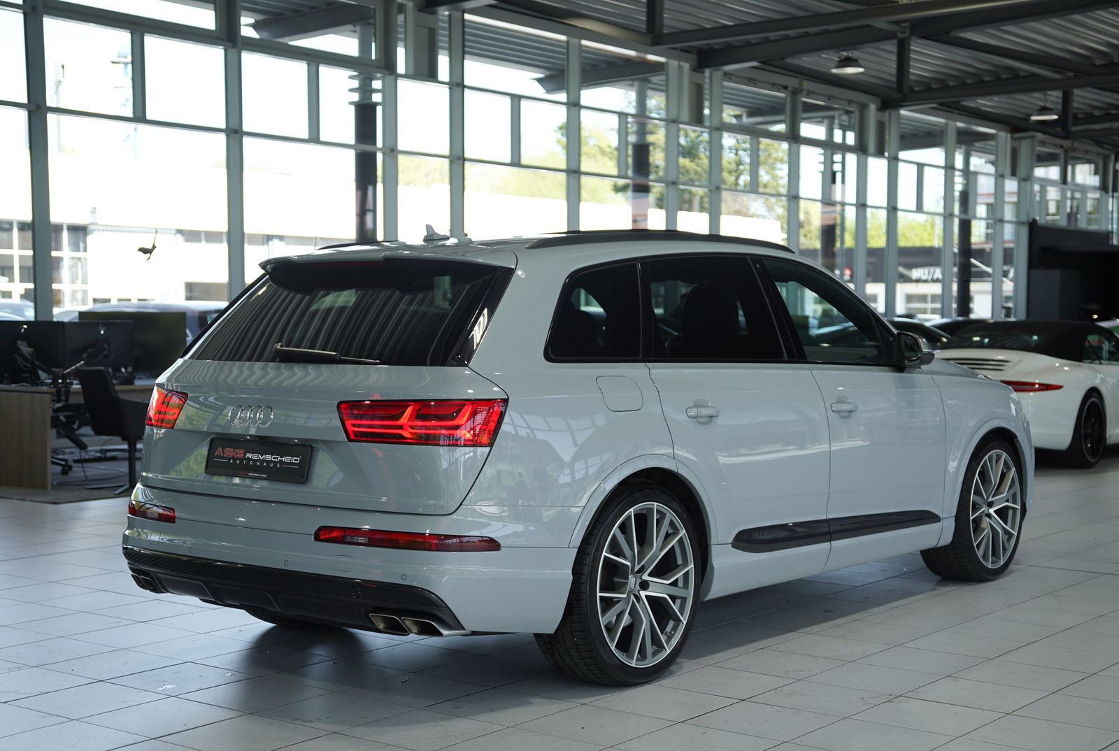 Audi Sq7