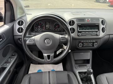 Volkswagen Golf - 10