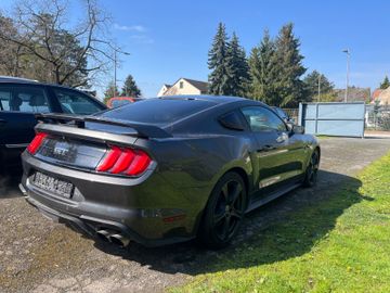 Ford Mustang - 3