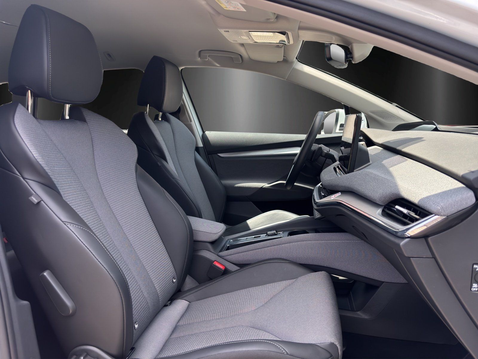 Fahrzeugabbildung SKODA Enyaq 80x (ab MJ23.2)