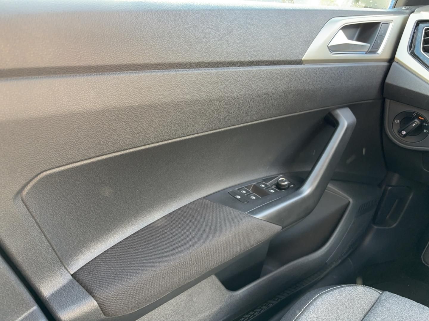 Fahrzeugabbildung Volkswagen Polo MOVE Move,GJR, Navi,LM-Felgen ,Climatronic,